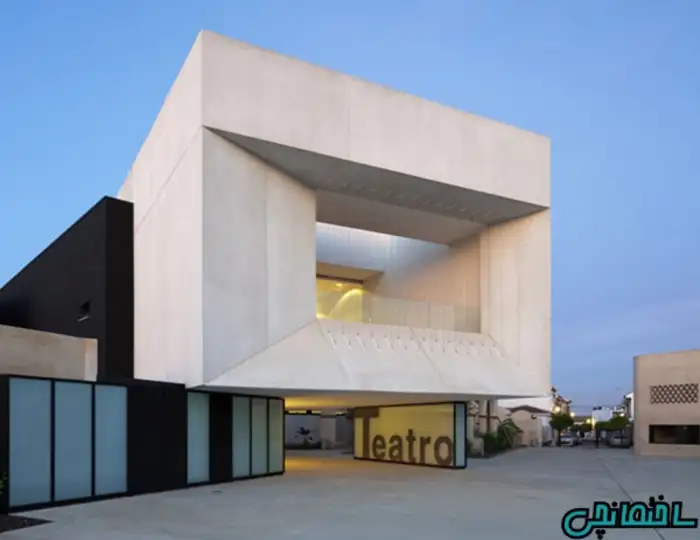 سالن تئاتر Almonte در Huelva، اسپانیا (ساخته شده توسطDonaire Arquitectos)